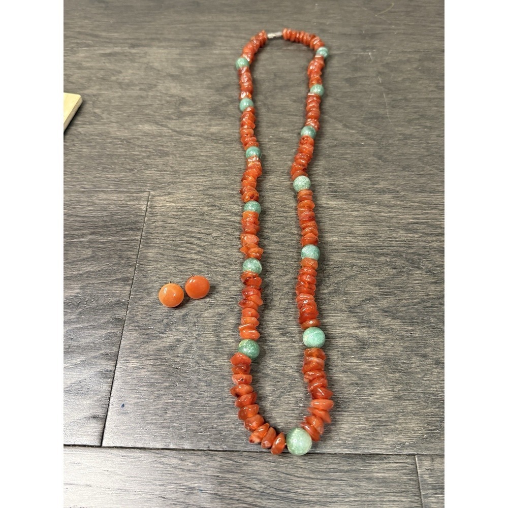 Vintage Aventurine Carnelian‎ Round Beaded Necklace And Stud Earrings